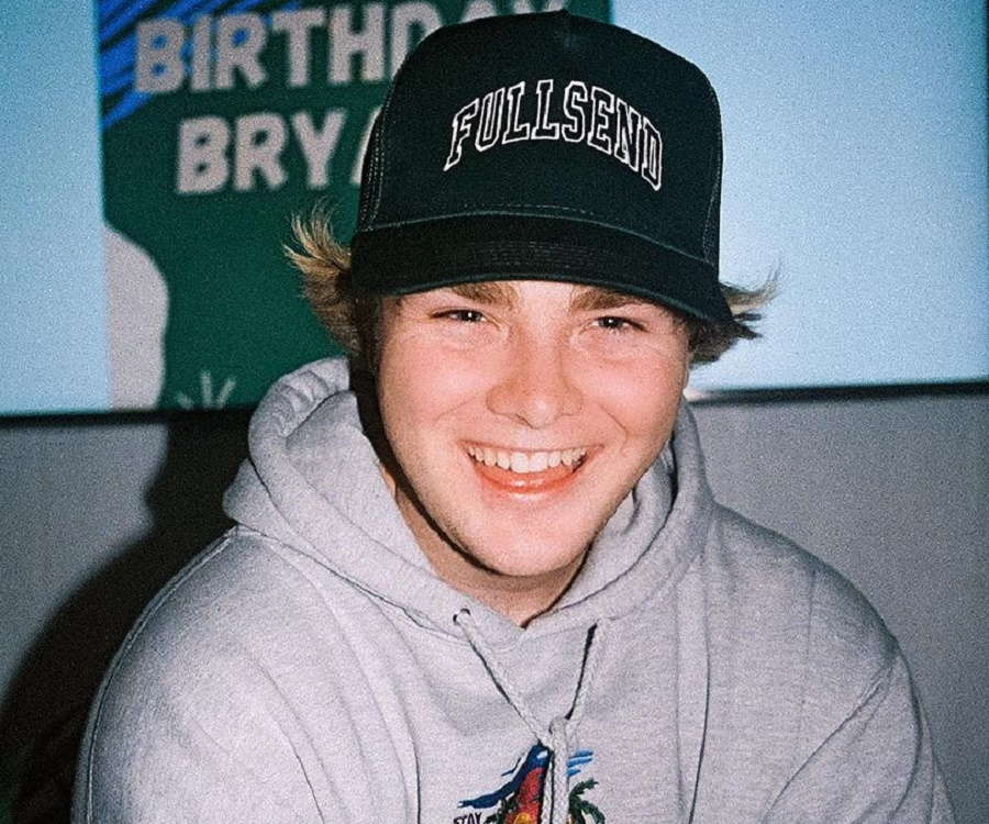 Alex Warren – Bio, Facts, Family Life of the TikTok Star